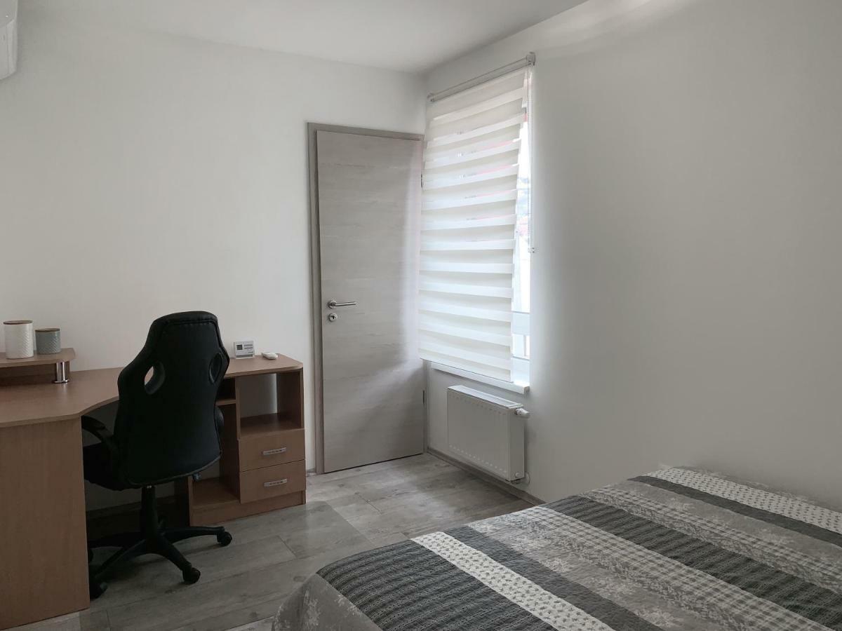 Exclusive Home - C. Apartman 佩奇 外观 照片